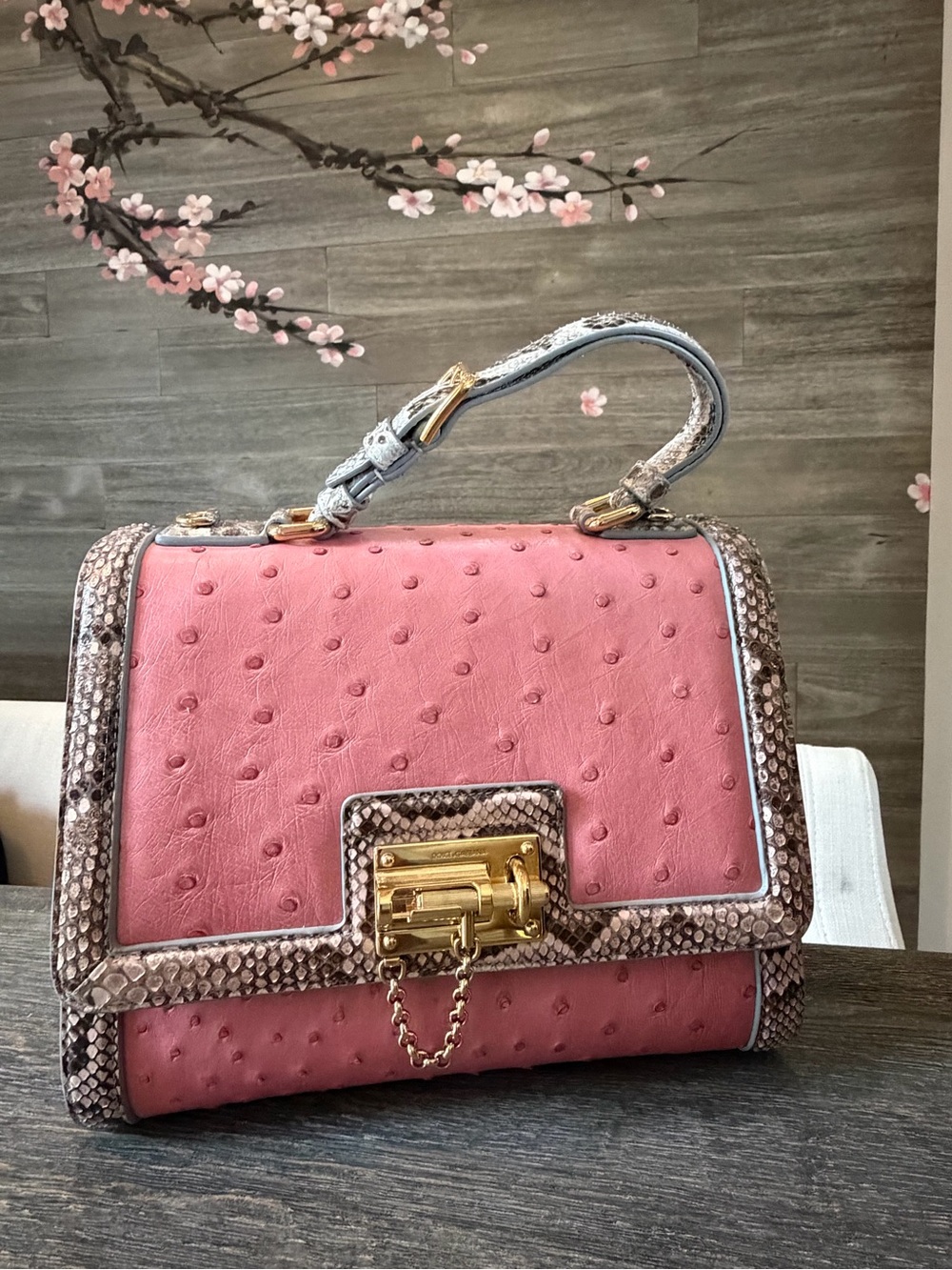 D&G Pink Ostrich and Python skin only 25 in the world limited edition like new✨